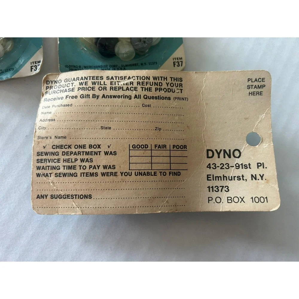Dyno Merchandise Corp Vintage Buttons For Fathers & Sons Lot Of 3‎ Packs USA NY
